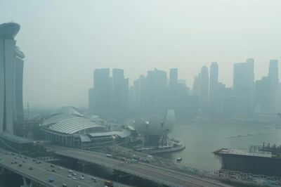 Singapore triệu tập lãnh đạo 10 doanh nghiệp vì khói mù, chuẩn bị siết luật xuyên biên giới