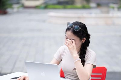 22 tuổi đã muốn 'nghỉ hưu': Vì sao người trẻ ngày càng burnout sớm?