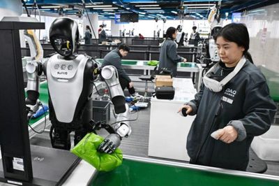 Nghề huấn luyện robot nở rộ ở Trung Quốc