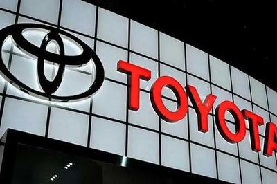 Động cơ xăng - 'thần tài' của Toyota