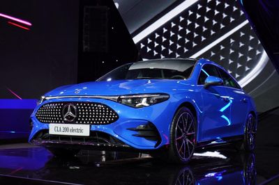 Cận cảnh CLA 200 - sedan thuần điện rẻ nhất của Mercedes-Benz