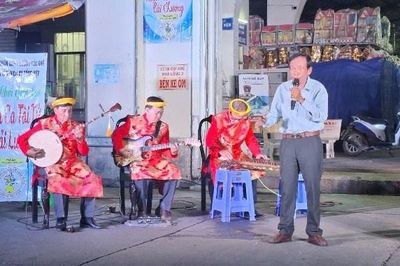 Câu ca còn hẹn người về