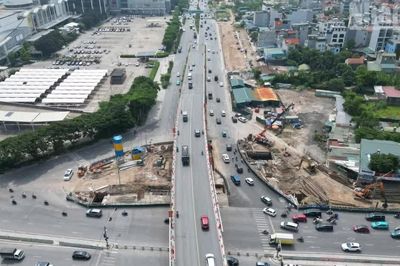 Hà Nội phân luồng giao thông đường Cổ Linh phục vụ thi công đường trên cao