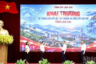 Khai trương Hệ thống kho dữ liệu tập trung, cổng dữ liệu mở tỉnh Lào Cai