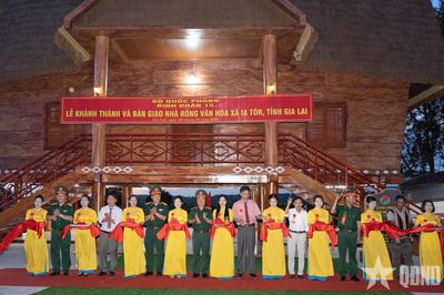 Binh đoàn 15 khánh thành, bàn giao Nhà rông văn hóa xã Ia Tôr, tỉnh Gia Lai