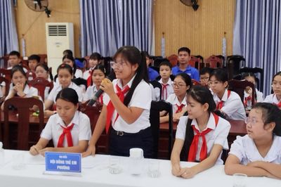 Lãnh đạo phường An Khê đối thoại với thiếu nhi, học sinh trên địa bàn