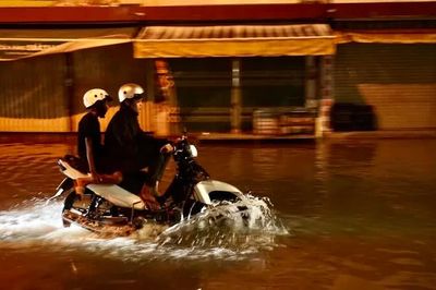 Nam bộ nắng nóng, triều cường tại TPHCM vượt báo động 3