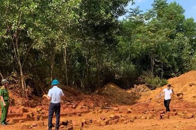 Hà Nội: Phát hiện khai thác khoáng sản trái phép ở Hạ Bằng