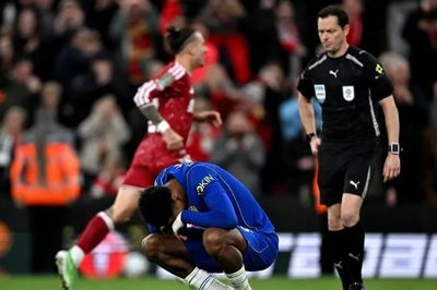 Liverpool lần thứ ba liên tiếp loại Chelsea ở Cup Liên đoàn