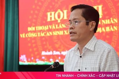 Hoành Sơn đối thoại với người dân về an sinh xã hội