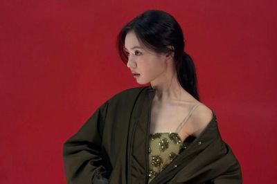 Ahn Eun Jin gây chú ý với vóc dáng thon gọn sau khi giảm 10kg