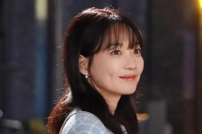 Vợ chồng Shin Min Ah và Kim Woo Bin quyên góp hơn 5 tỷ won, lý do khiến khán giả xúc động