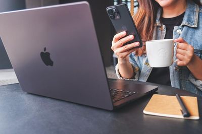 Biến MacBook và iPhone thành bộ đôi làm việc hiệu quả với các tính năng hữu ích