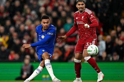 "Đấu súng" cân não, Liverpool đả bại Chelsea