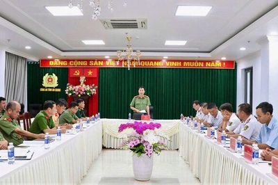 An Giang rà soát quản lý vận tải thủy, du lịch