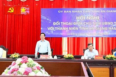 Chủ tịch UBND tỉnh An Giang Hồ Văn Mừng yêu cầu rà soát việc làm, học nghề của thanh niên