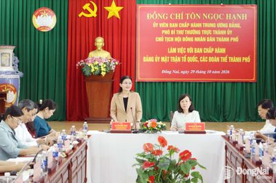Phó Bí thư Thường trực Thành ủy Tôn Ngọc Hạnh làm việc với Ban Chấp hành Đảng ủy MTTQ, các đoàn thể thành phố