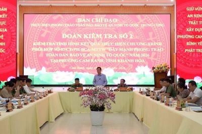 Kiểm tra kết quả thực hiện chương trình phối hợp về đẩy mạnh phong trào Toàn dân bảo vệ an ninh Tổ quốc tại phường Cam Ranh