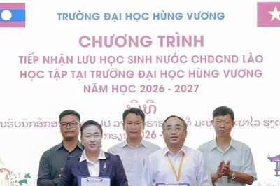 Trường Đại học Hùng Vương tiếp nhận 20 lưu học sinh Lào năm học 2026 - 2027