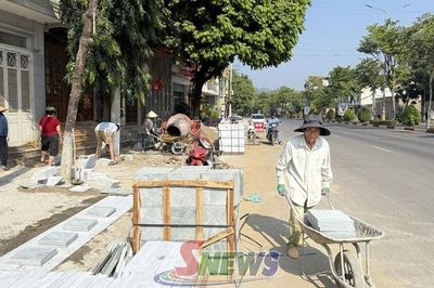 Đẩy nhanh tiến độ cải tạo, nâng cấp vỉa hè các tuyến đường tại phường Tô Hiệu, Chiềng Sinh