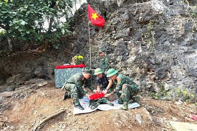 Thêm 8 hài cốt liệt sĩ được tìm thấy tại Bình độ 300
