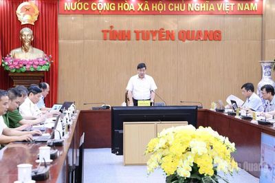 Lấy sản phẩm thực tế và sự hài lòng của người dân làm thước đo