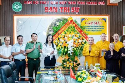 Lãnh đạo tỉnh Thanh Hóa gặp mặt đoàn đại biểu tham dự Đại hội đại biểu Phật giáo toàn quốc lần thứ X