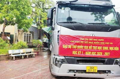 Hành trình đưa hơn 1.800 tấn gạo dự trữ đến với học sinh vùng khó