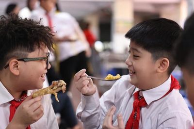 Bộ GD-ĐT: Phụ huynh không được gây cản trở quy trình tổ chức bữa ăn bán trú
