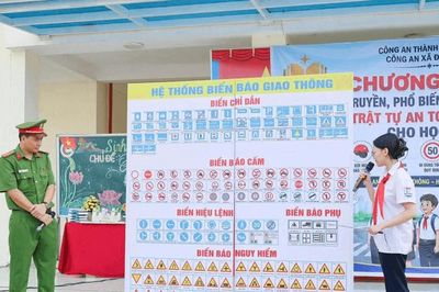 Công an xã tăng cường hoạt động tuyên truyền, xây dựng văn hóa giao thông an toàn, văn minh