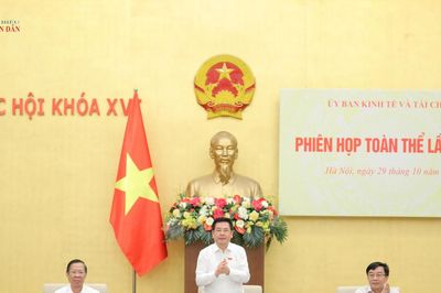 Làm rõ khả năng bố trí vốn cho ba dự án cao tốc