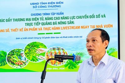Nông dân vùng cao Điện Biên học ứng dụng AI, livestream bán nông sản