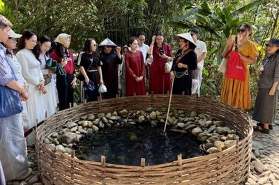 Du khách Việt ưu tiên ẩm thực địa phương và khám phá văn hóa mới