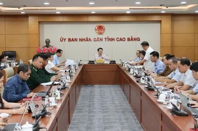 UBND tỉnh họp chuyên đề về công tác xây dựng và ban hành văn bản quy phạm pháp luật lần thứ 5