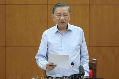 Phải tìm cán bộ giỏi, có tinh thần phục vụ Nhân dân