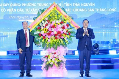 Phó Thủ tướng Thường trực Phạm Gia Túc dự lễ khởi công cảng Yên Bình