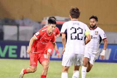Chơi hơn người vẫn trắng tay, Thể Công Viettel thua đậm FC Seoul