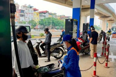 Giá xăng, dầu đồng loạt tăng