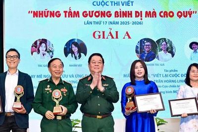 Vinh danh 19 tác phẩm viết về 'Những tấm gương bình dị mà cao quý'
