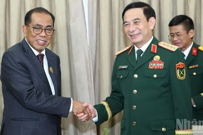Đại tướng Phan Văn Giang gặp song phương Bộ trưởng Quốc phòng Malaysia, Singapore và Hàn Quốc