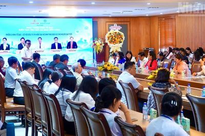 Già hóa dân số và yêu cầu phát triển hệ sinh thái chăm sóc người cao tuổi