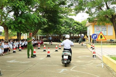 Hội An Đông triển khai chiến dịch hướng dẫn kỹ năng lái xe an toàn