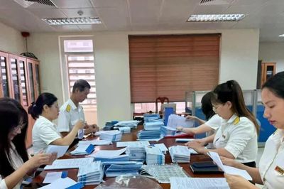 Gỡ hồ sơ thuế tồn đọng: Đề xuất giảm phạt, đơn giản thủ tục
