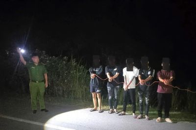 Bắc Ninh: Nhóm 5 thanh thiếu niên dùng dao đe dọa cướp xe máy người đi đường