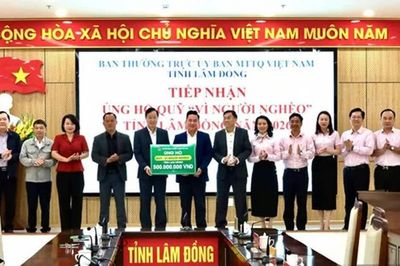 Ủy ban MTTQ Việt Nam tỉnh Lâm Đồng tiếp nhận 500 triệu đồng ủng hộ Quỹ 'Vì người nghèo' năm 2026