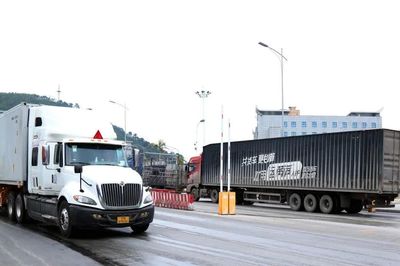 Lạng Sơn lần đầu đạt kim ngạch xuất nhập khẩu vượt 106 tỷ USD