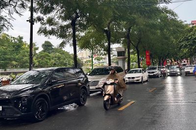 Thời tiết ngày 30/10: Mưa dông bao trùm khắp cả nước