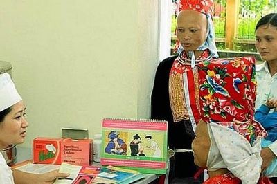 Đề xuất tiếp tục hỗ trợ tối thiểu 70% mức đóng BHYT cho người dân tộc thiểu số
