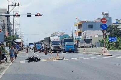 Tai nạn gần cầu Rạch Miễu 2, một phụ nữ tử vong