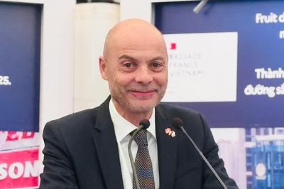 Đại sứ Pháp Didier Le Bret: 'Mỗi sáng thức dậy tại Việt Nam đều thấy vui'